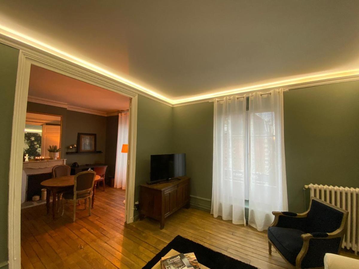 Ferienwohnung Les Bc Bg Charleville-Mézières Exterior foto